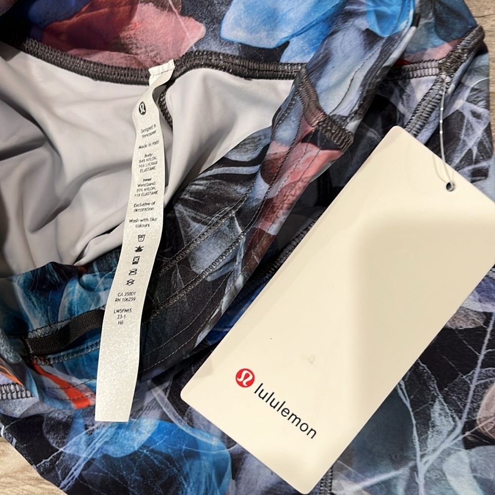 NWT LULULEMON FAST AND FREE HIGH RISE - Picture 3 of 3